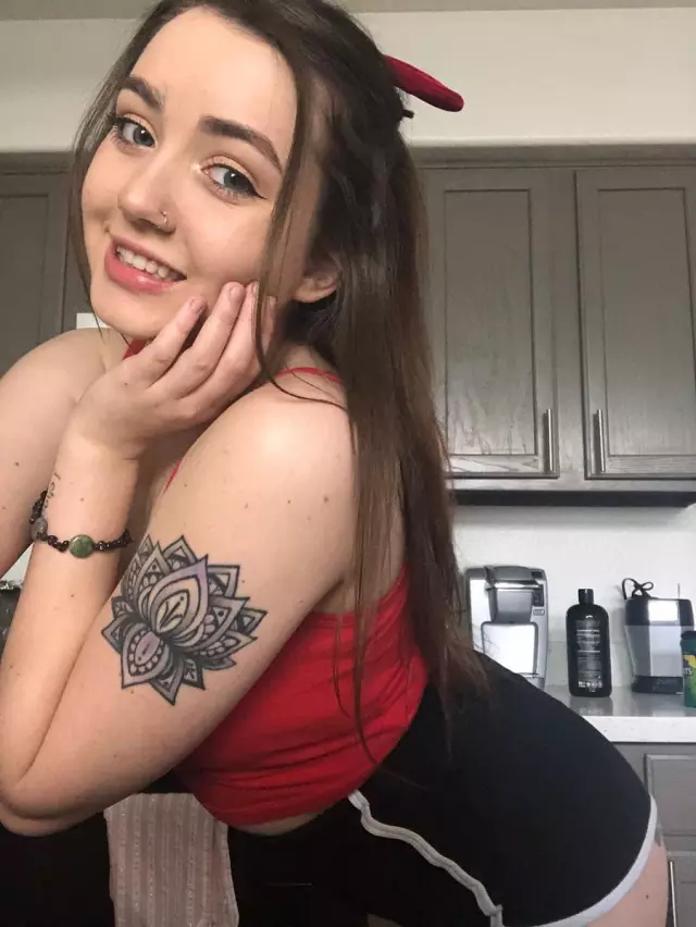 Cutie With A Sexy Smile and an Amazing Booty !!!! Available for Fun..!