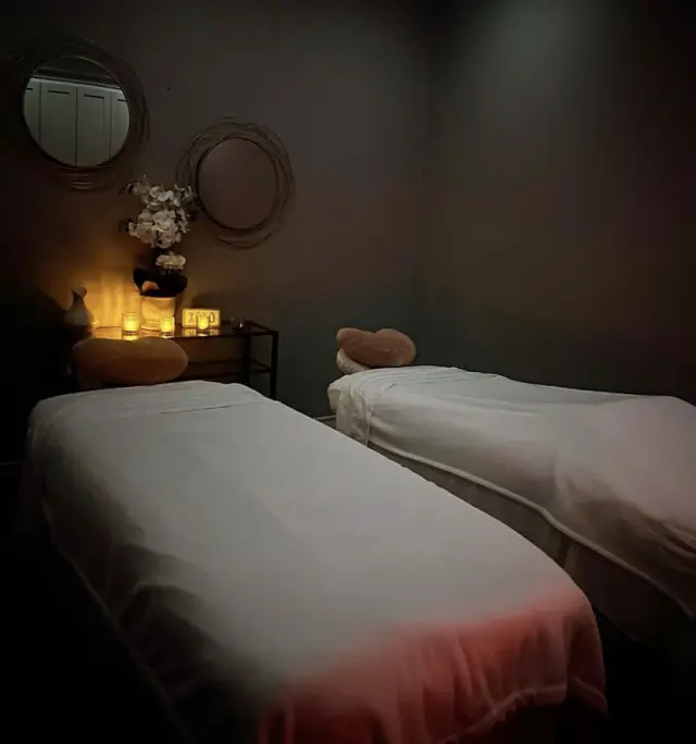 Body massage with happy ending 