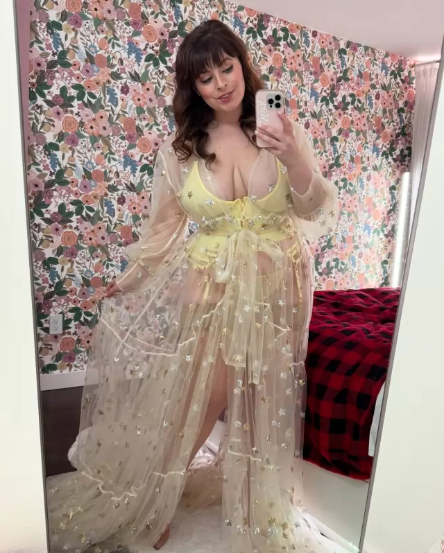 TEXT ME or WhatsApp 947 777 xxxx FOR CHEAPRATE HOT SEXY GIRL READY FOR YOU NOW