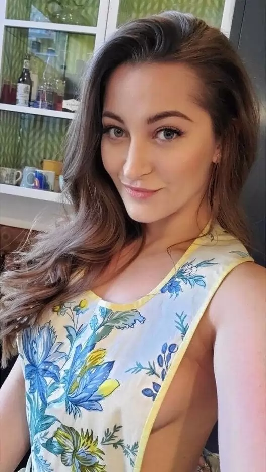 Female Escort 
