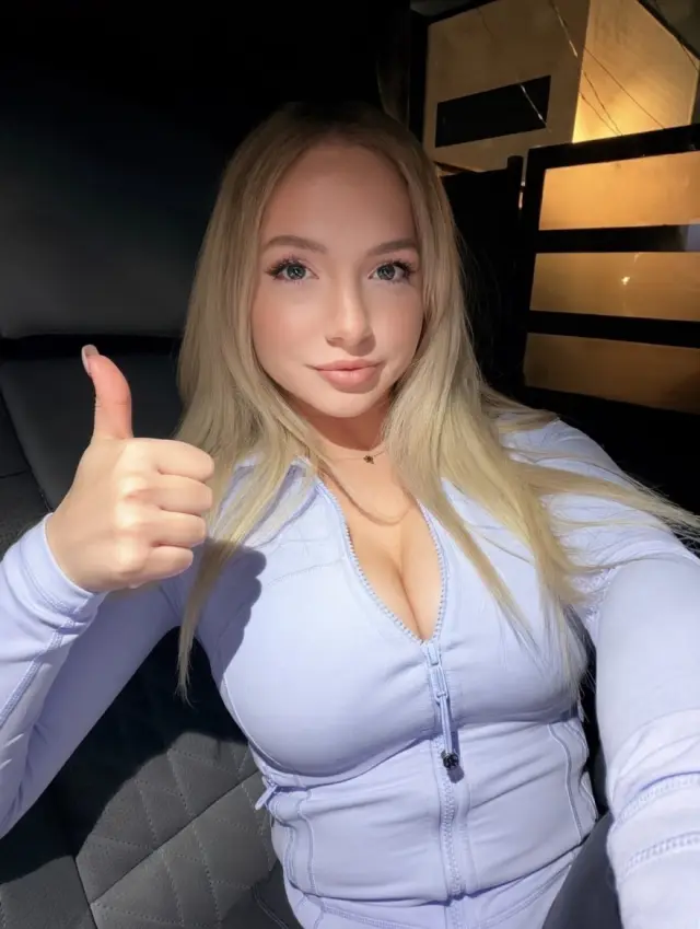 Im available for sex hookup and Online services .