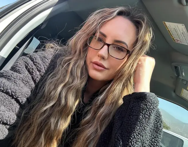 Biggest tits ever  sexy funsweet in the middlehottest.Down to hookup, HMU on phone 9342048434