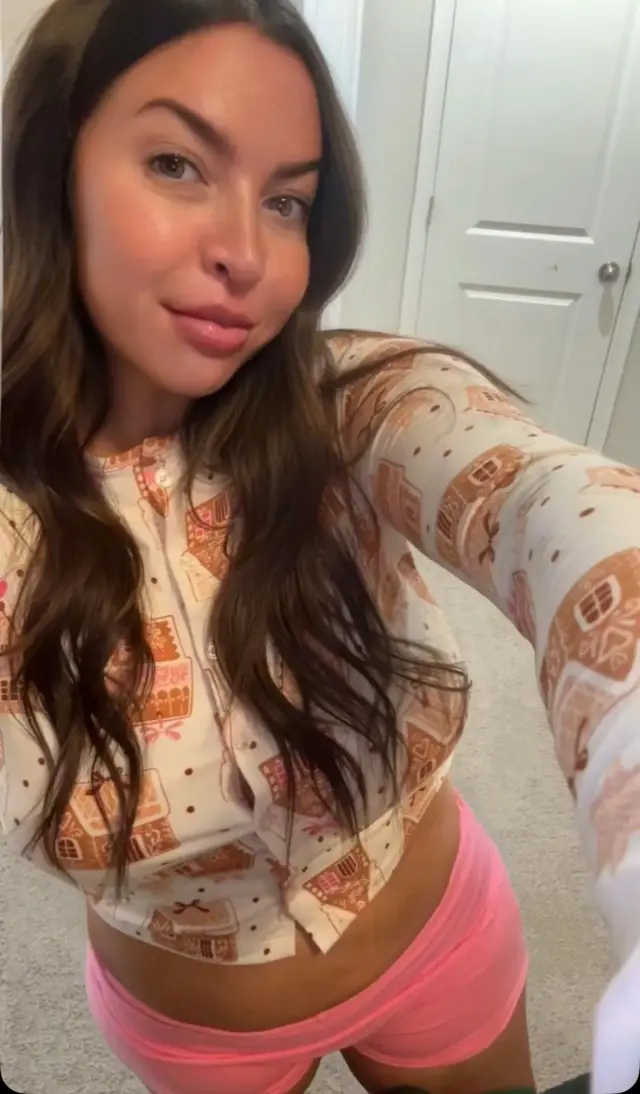 TEXT ME 3053396387 FOR AFFORDABLE RATE HOT SEXY GIRL READY FOR YOU