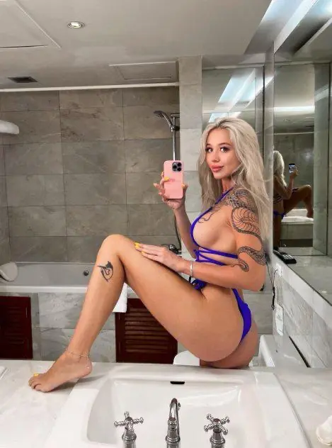 THE NEW SEXY GIRL IN TOWN AVAILABLE FOR INCALL AND OUTCALL 