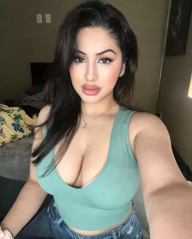 BestHottest in town juicy sexyErotic Hey guys its Venessa? Im available now and to have some fun!! All my pictures are A