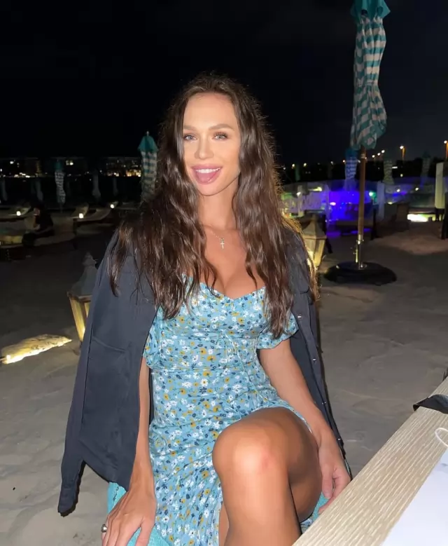 Hello Im new here. Im a professional escort lets meet and have fun