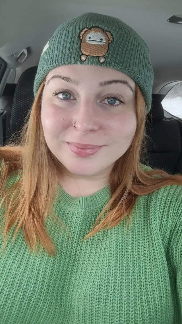 Im available for hookup both day and night 