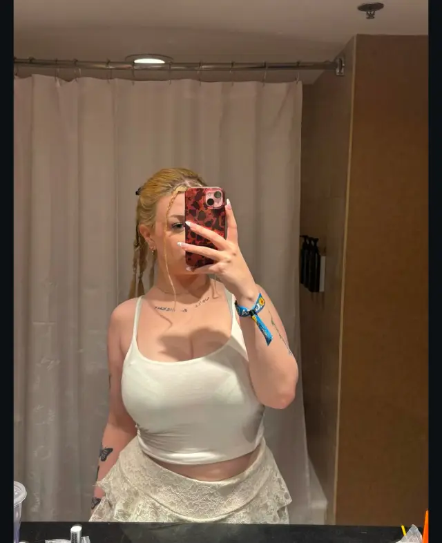 Exclusively available for both Incall and outcall services