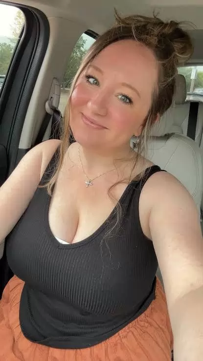 My name is Jane Im a professional escort and massage therapist hot  sexy naughty  lady available for hookup my service h