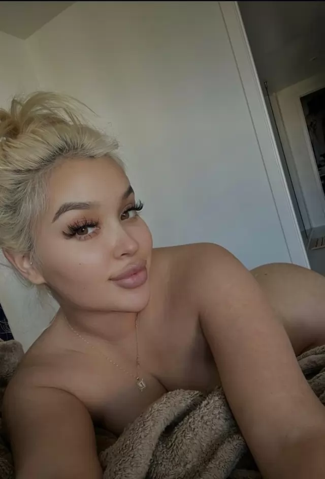 I AM AVAILABLE FOR SOME SWEET FUN RIGHT NOW TO GET LAID AND FUCKED TO HARD. DM WITH YOUR LOCATION