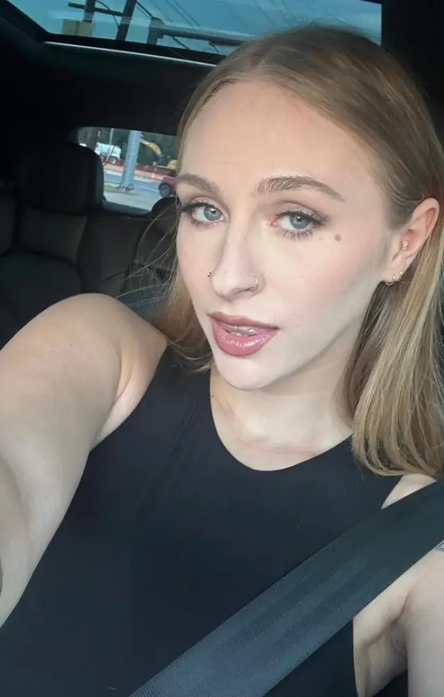 MASSAGE THERAPIST AND HOOKUP SERVICES 