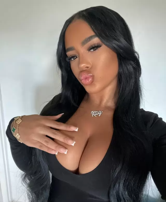 BestHottest in town juicy sexyErotic Hey guys its Chloe! Im available now to have some fun!! And make you have the best 
