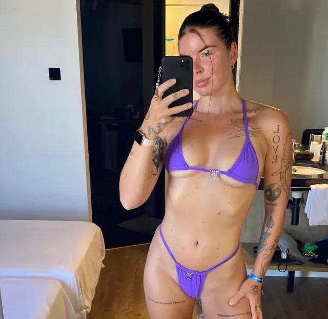 OFFER BOTH INCALL AND OUTCALL ANAL SEX DOGGY STYLE SUCKINGEATING CAR FUCK AND MASSAGE