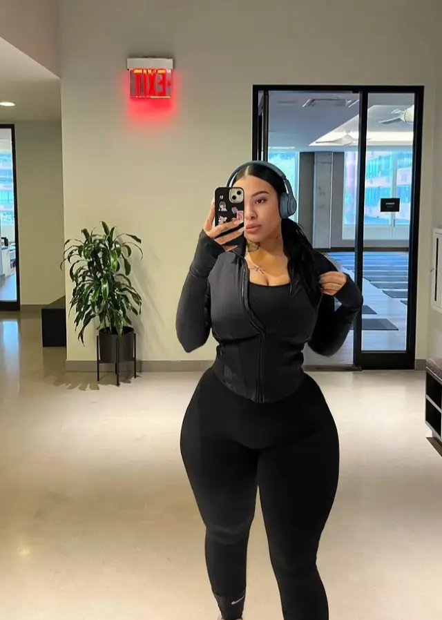 Bold, Thick Latina Eager to Give You an Incredible Experience