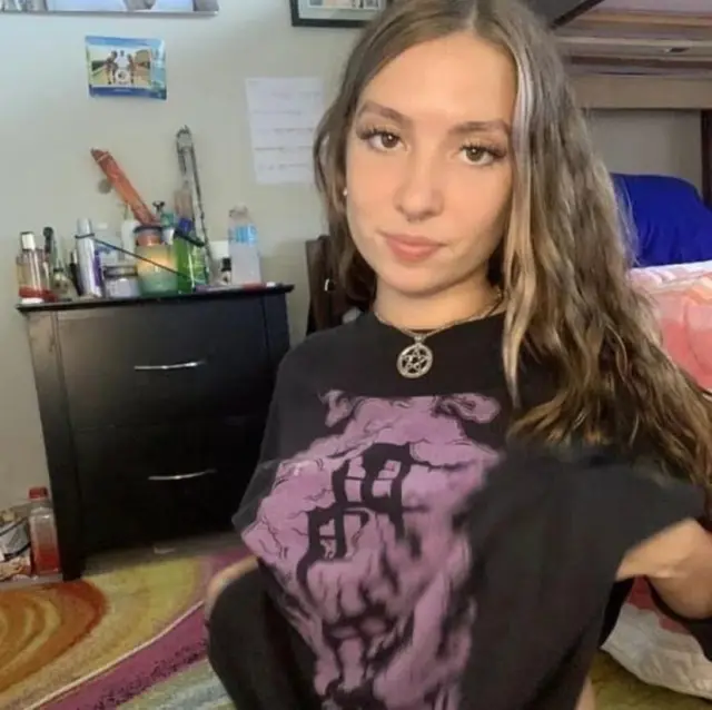 Im available for an amazing time and good moment need company to make you feel good hit me up and let recreate your sexu