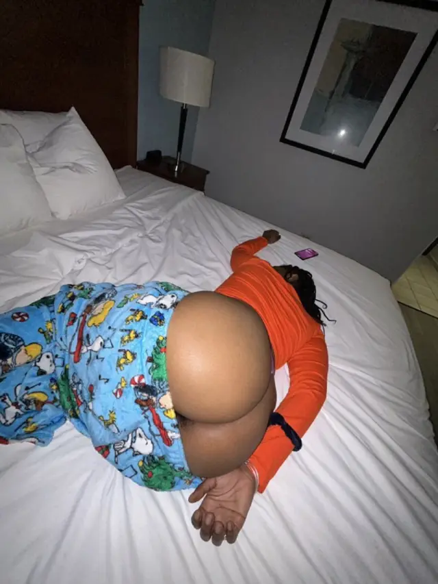 Wanna smoke and fuck ..hmu now 