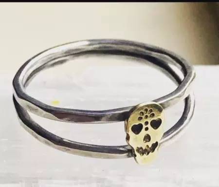 Sugar Skull Rings! The double ringband is made with Sterling Silver. The Sugar skull i