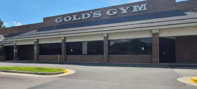 Golds Gym - Fairfax Station