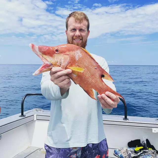 40 year old man want partner for fishing togather