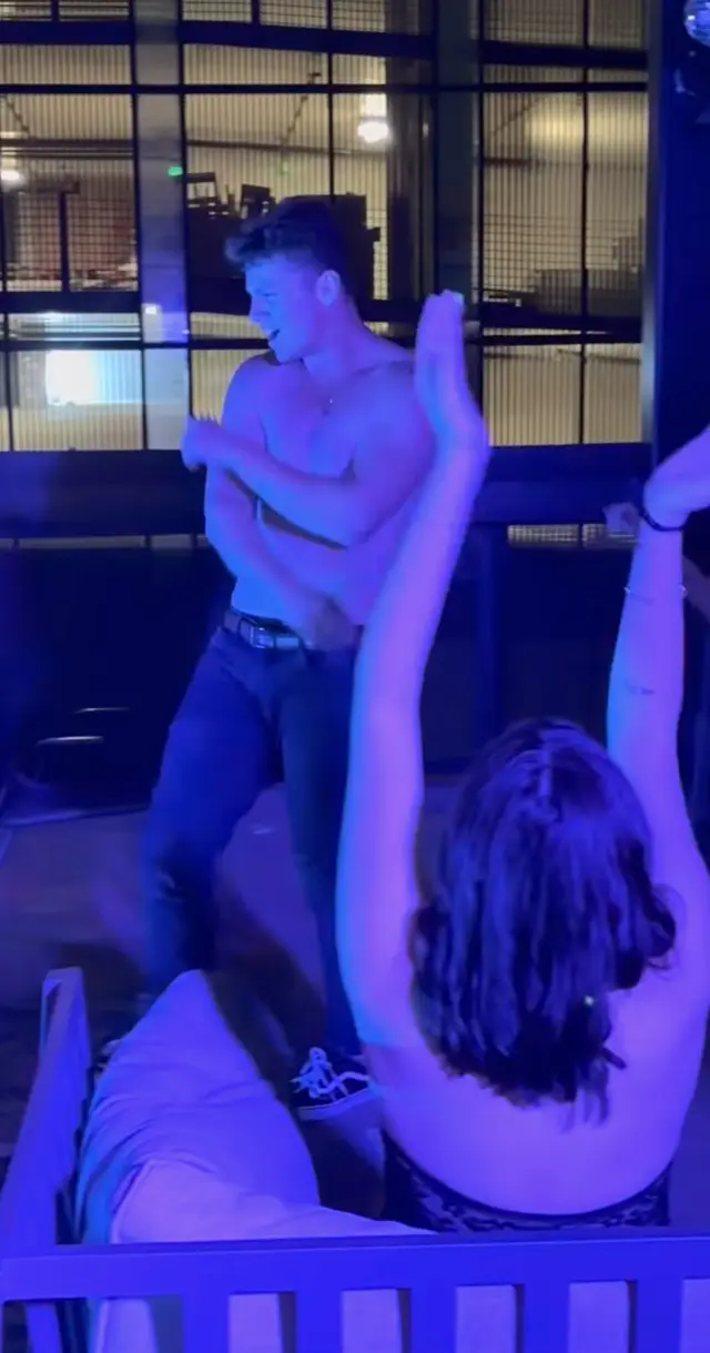 Professional male dancer for unforgettable nights.
