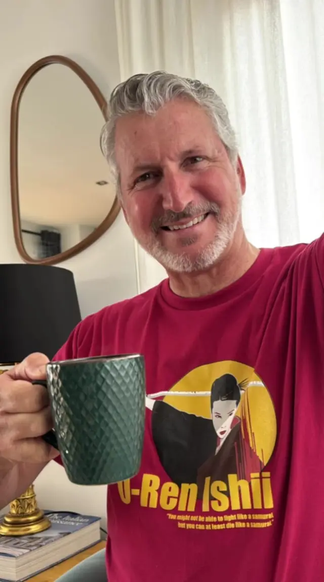 Experienced guy seeking elegant older women