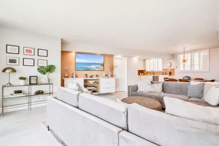 Newport Beach house Includes power mirrors for easily