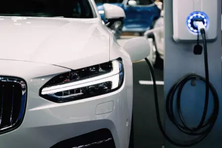 New analysis shows owners of electric vehicles spend 50 less on repair and