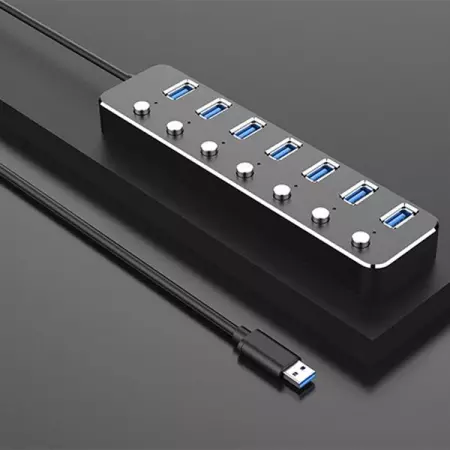   This metal-cased USB Hub will bring you a lot of convenience when usi